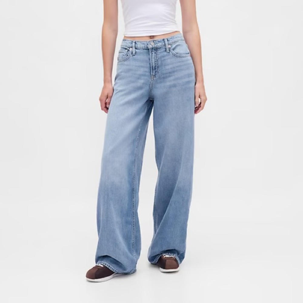 GAP Baggy Mid Rise Ultrasoft Jeans